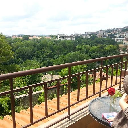 Boliari Hotel เวลีคอเทอร์โนโว ภายนอก รูปภาพ