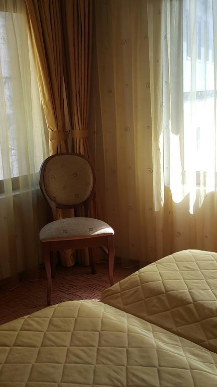 Boliari Hotel เวลีคอเทอร์โนโว ภายนอก รูปภาพ