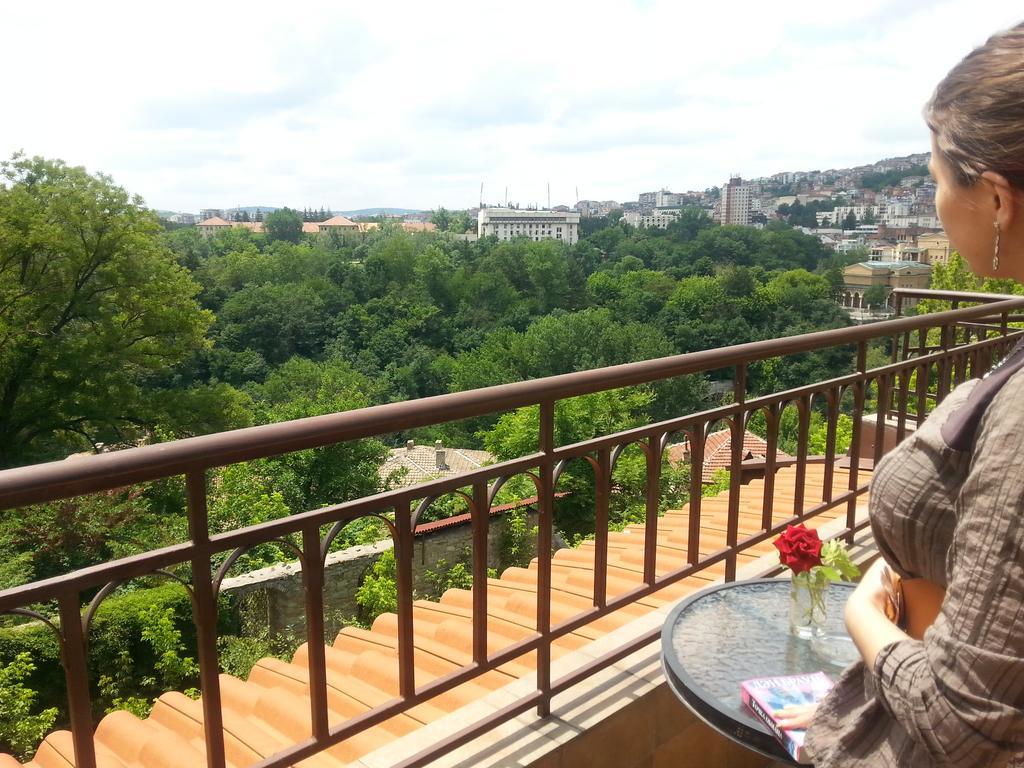 Boliari Hotel เวลีคอเทอร์โนโว ภายนอก รูปภาพ